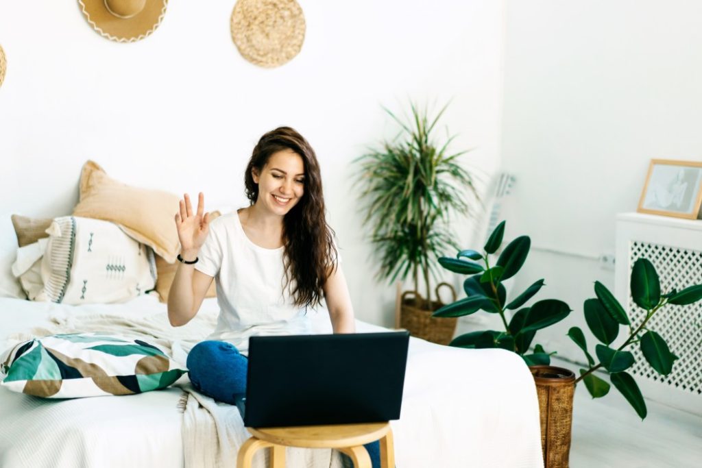 freelancer working on her home-based online job